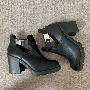 CALL IT SPRINT BLACK FALL ANKLE BOOTS Size 9